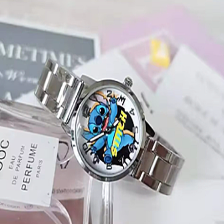 Reloj metalico Stitch